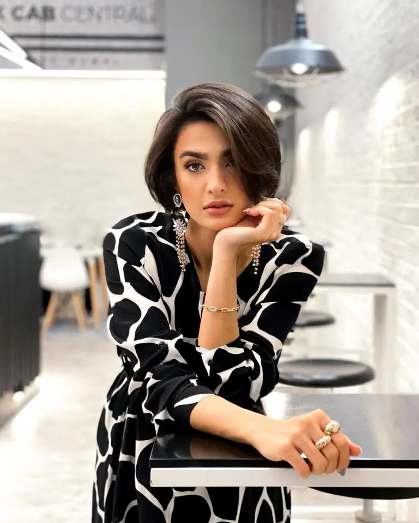 Soft Side-Swept Bob
