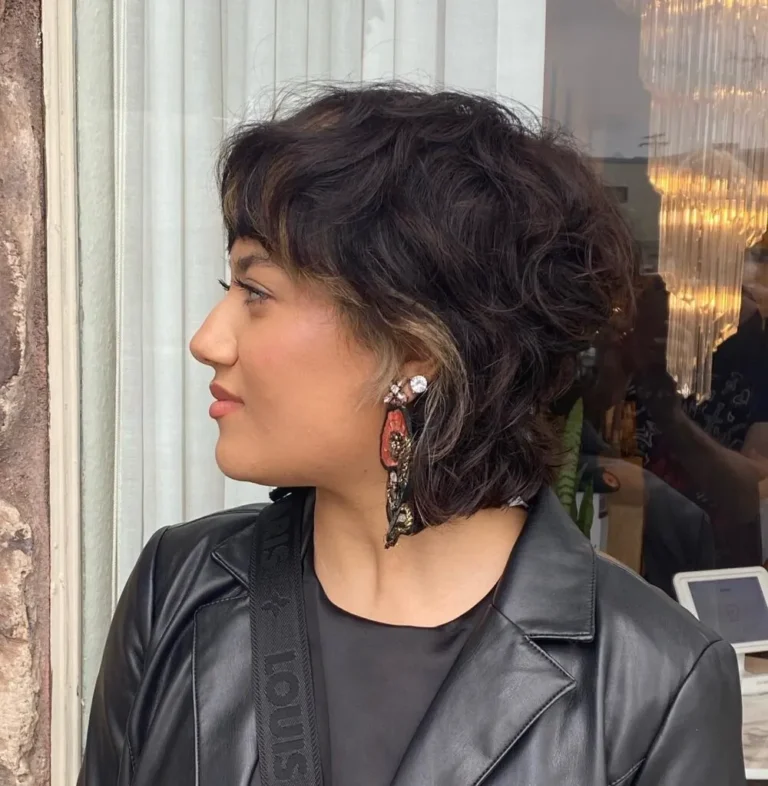 Textured Shag with Subtle Face-Framing Highlights