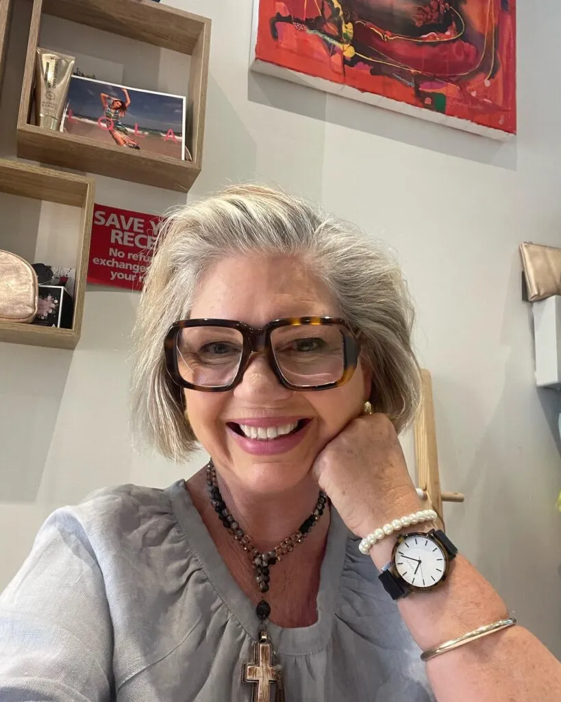 Sleek Silver Bob with Natural Side Volume