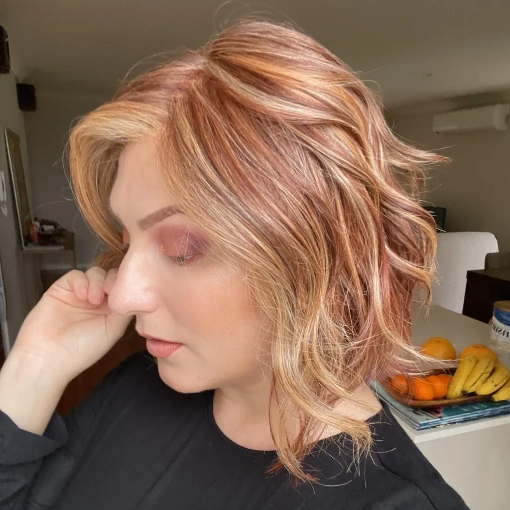 Tousled Wavy Lob with Warm Highlights