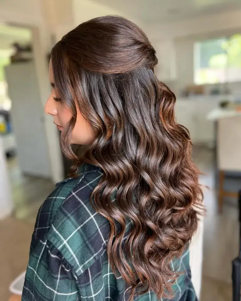 Soft Half-Up Waves with Volume Crown Soft Half-Up Waves with Volume Crown