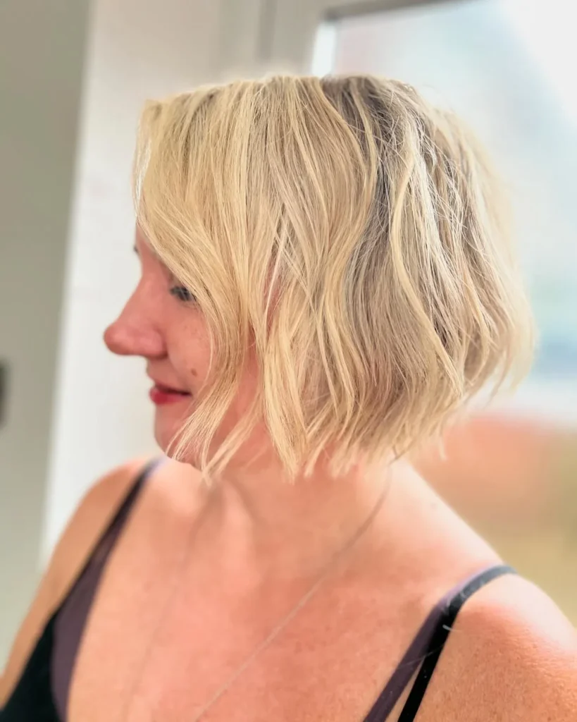 Tousled Platinum Choppy Bob Tousled Platinum Choppy Bob